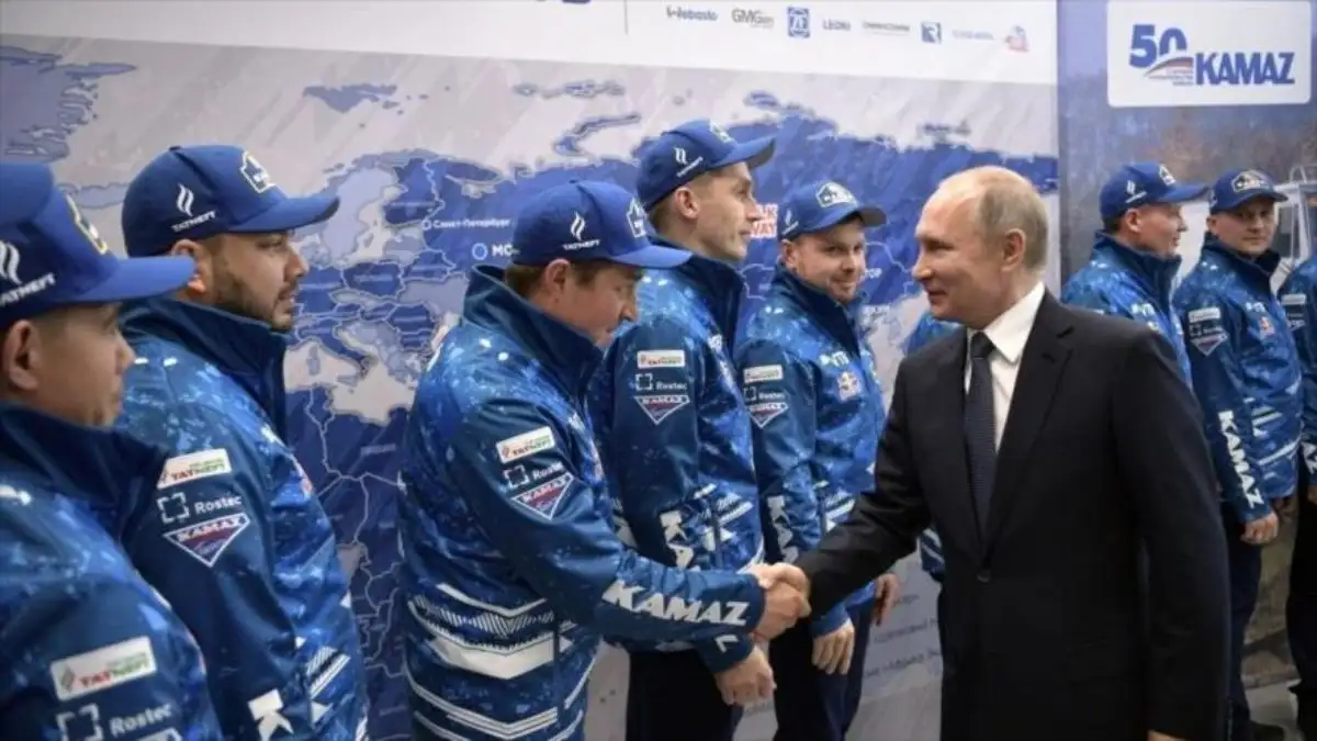 Dakar 2023: los rusos se retiran de la competencia tras negarse a condenar a su país
