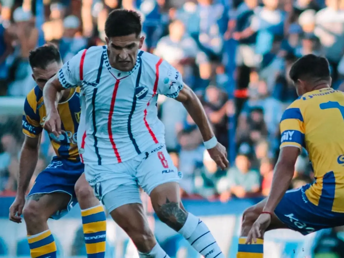 Juan Pablo Gobetto frente a Atlanta en el Minella