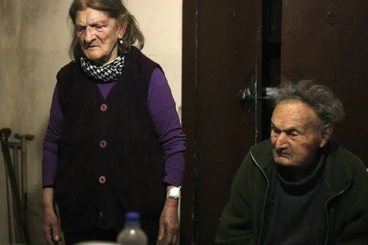 ¿Cómo diferenciar al Alzheimer del envejecimiento natural?