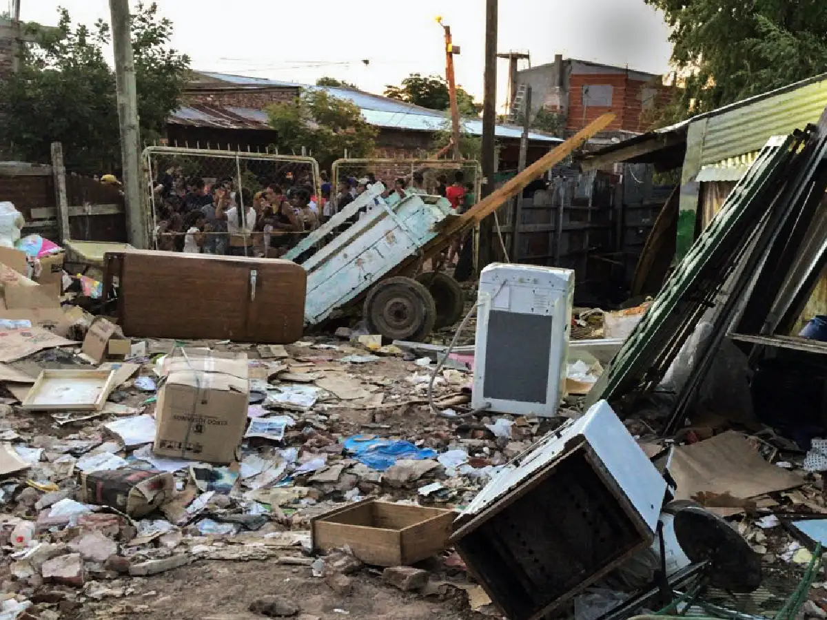 Hallaron a dos primos de 4 y 5 años muertos en una heladera