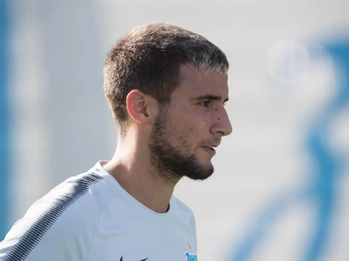 Gallardo le apunta a Mammana y Quintero