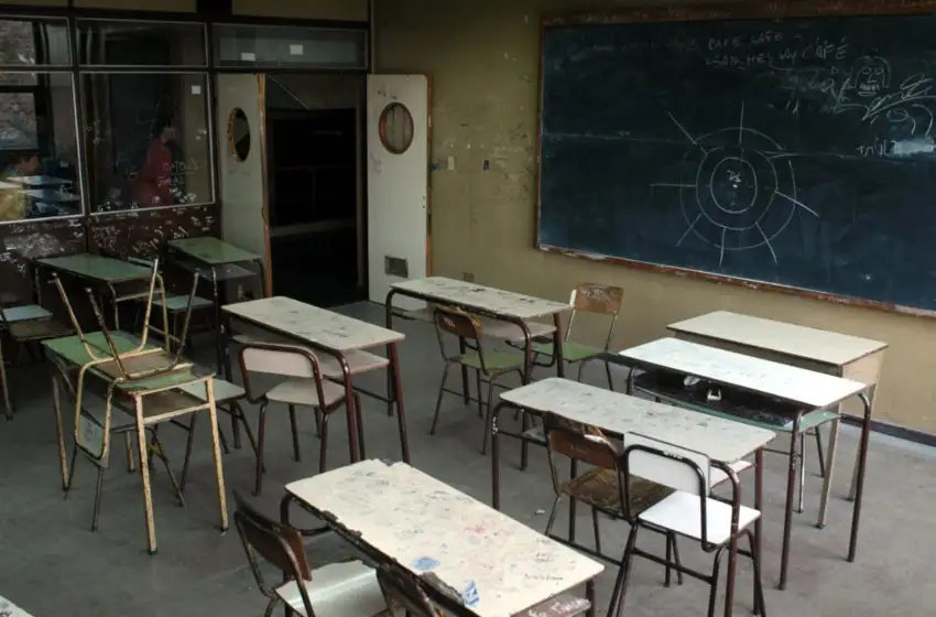 Informe: uno de cada 5 egresados termina la escuela en la modalidad para adultos