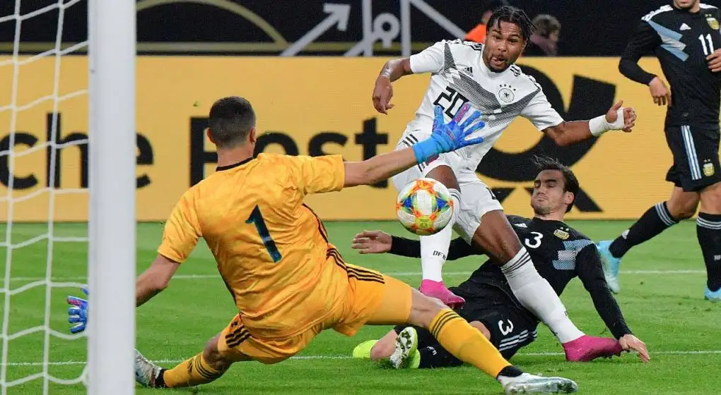 Argentina empató con Alemania después de un mal primer tiempo