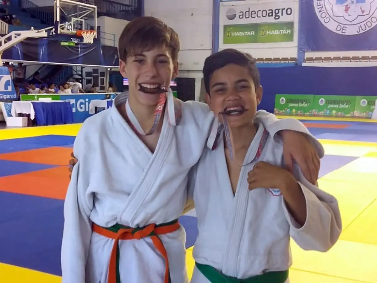 Serrano oro y Vidal bronce en Corrientes