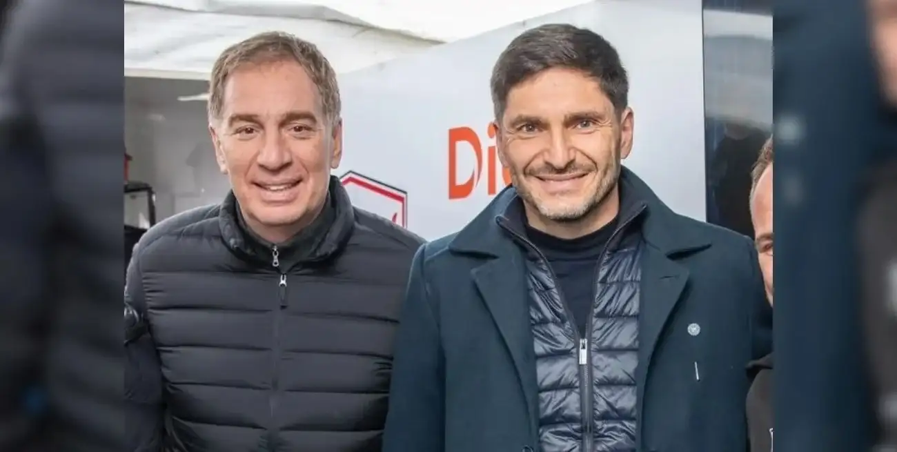 El ministro del Interior, Diego Santilli, y el gobernador Maximiliano Pullaro se encontraron en Rafaela el pasado fin de semana. Saludos protocolares y diálogo cordial. Foto: Gobierno de Santa Fe