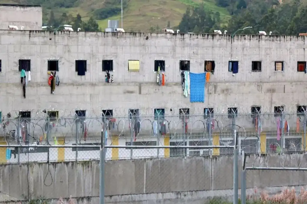 Hallaron dos presos ahorcados en una cárcel en Ecuador