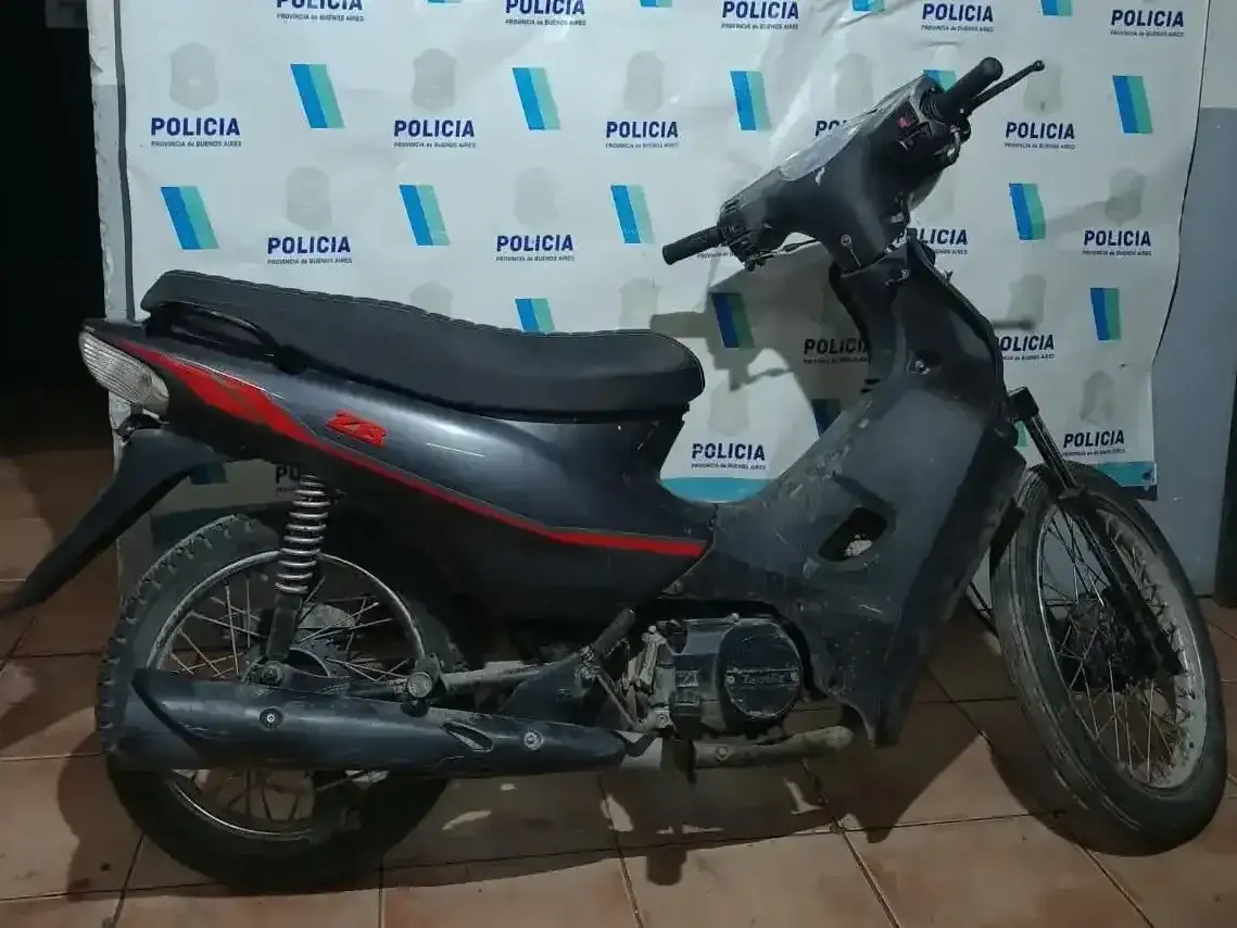 Detuvieron a un adolescente de 16 años con una moto robada
