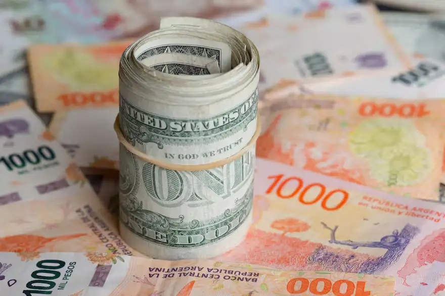 El dólar volvió a dispararse y alcanzó el precio más alto en lo que va del año