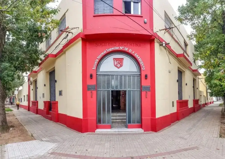 Escuelas Di Gregorio - 5
