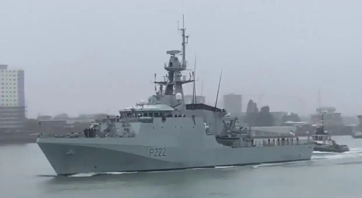 Buque de guerra inglés llegó a Malvinas y denuncian «violación a zona de paz»