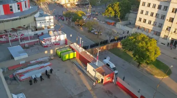 Video: disturbios y disparos tras el partido entre Unión y Sarmiento