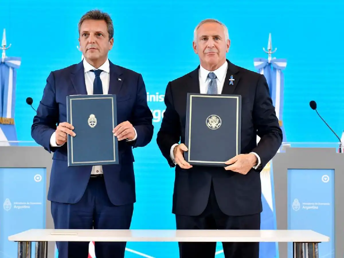 El Gobierno y EEUU firmaron un acuerdo de información tributaria