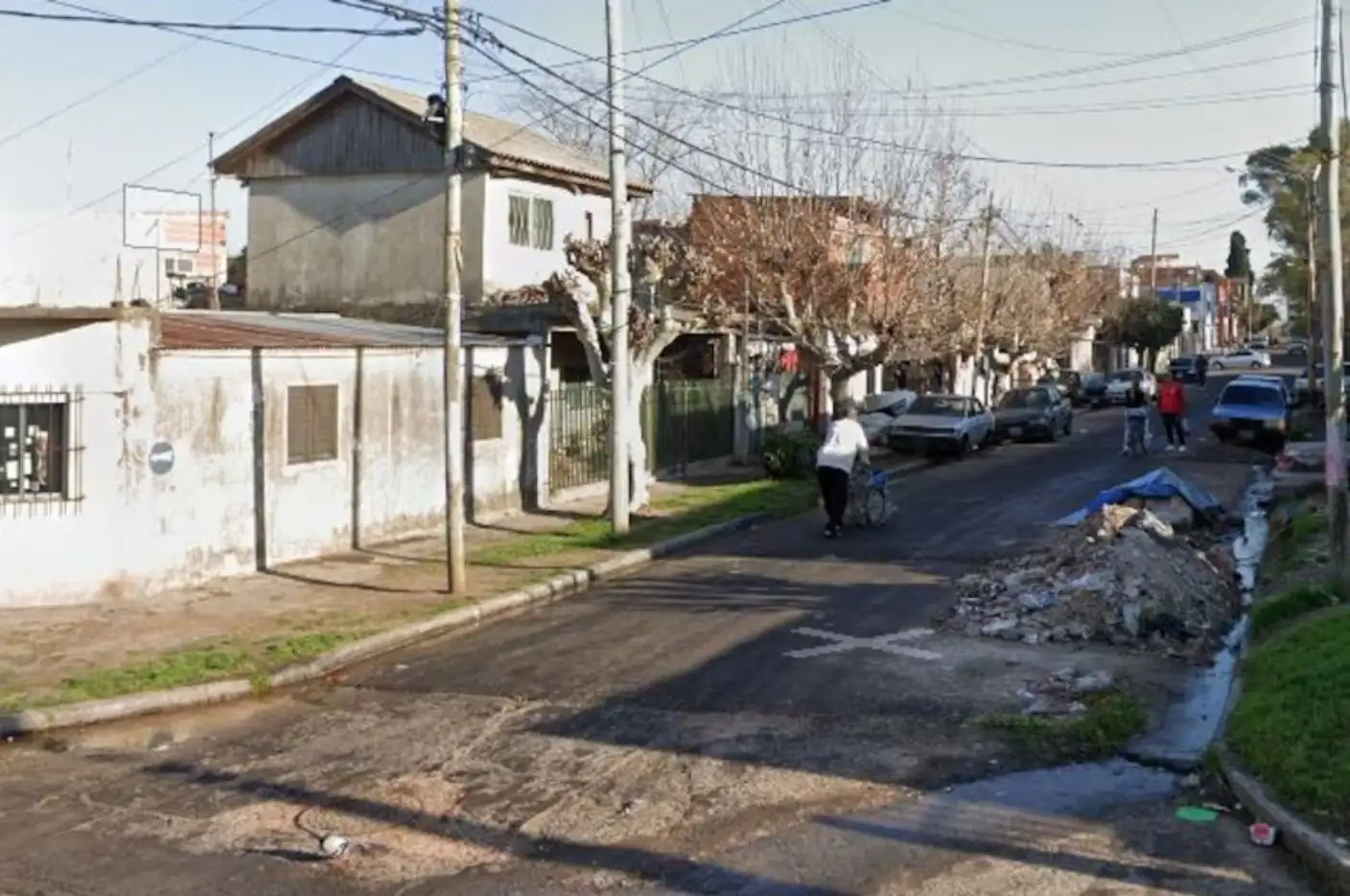 Efectivos del Comando de Patrullas de Matanza Centro llegaron al lugar tras un llamado al 911.