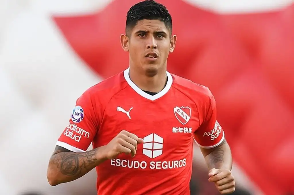 Independiente recibe a Fénix con todo a favor para avanzar