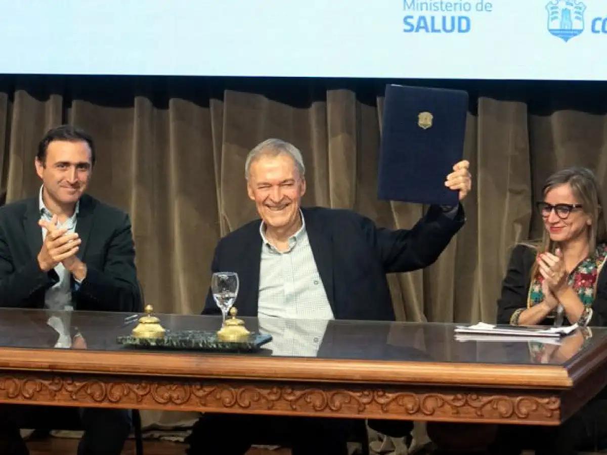 La Provincia entrega aportes a hospitales municipales de mayor complejidad 