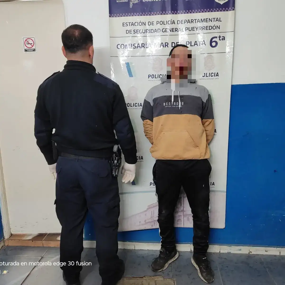 Atacó a una mujer y destrozó un auto en el barrio Libertad
