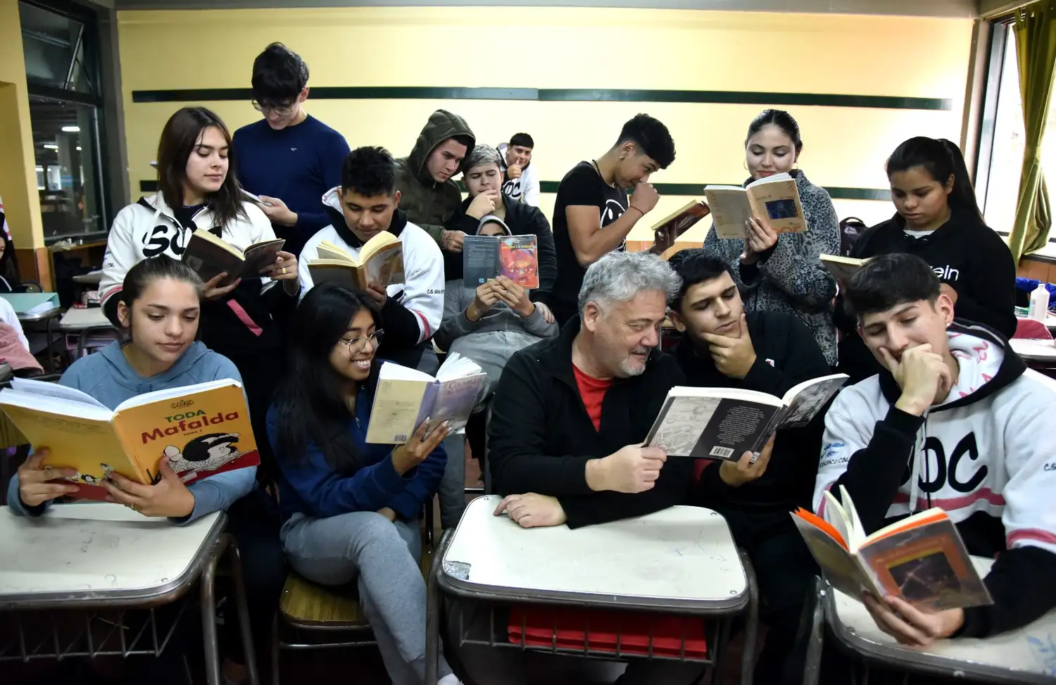 Una vida dedicada a enseñar: Pablo Sánchez cerró su carrera docente en el Colegio San Martín. (Archivo)