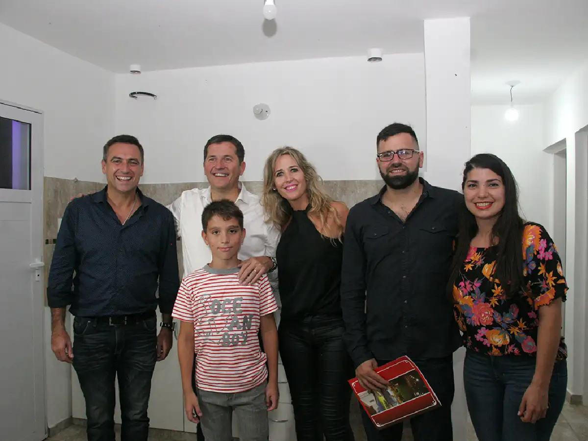 Arroyito sigue cumpliendo el sueño de entregar una casa por semana    