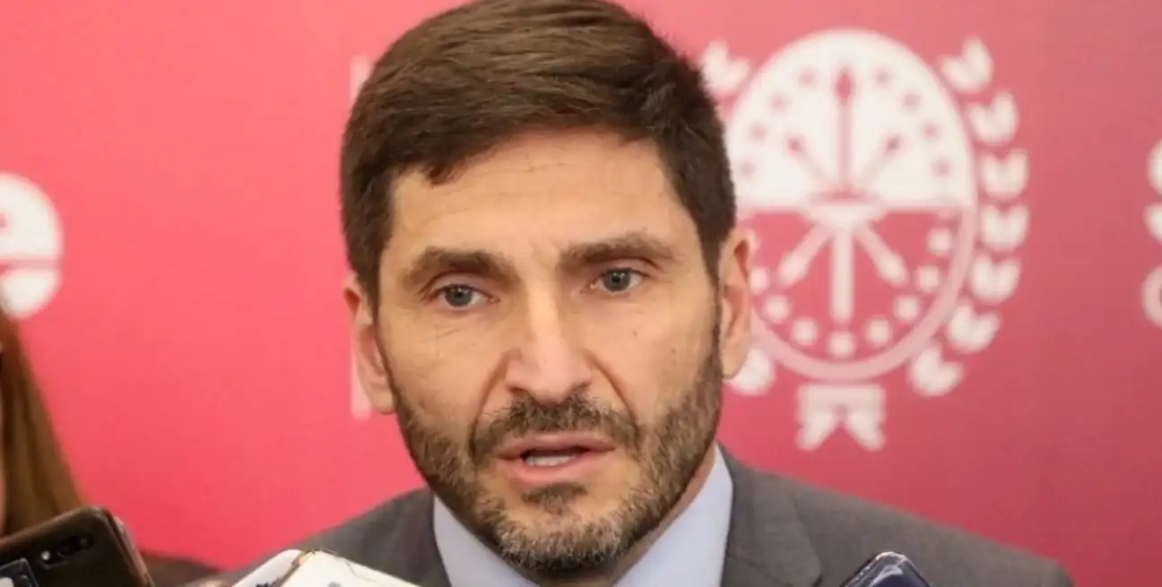 "Siempre me van a ver del lado de las fuerzas de seguridad. Pero el operativo debió tener un control mucho mayor, porque hubo excesos cuando se reprimió a jubilados y cuando se dispara un gas lacrimógeno de manera horizontal", dijo Pullaro.