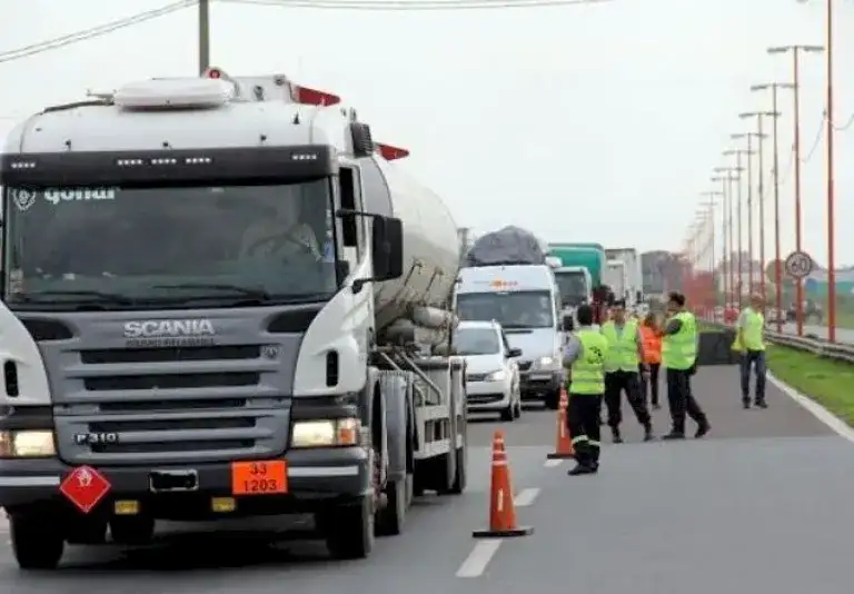 Este fin de semana los camiones de más de 3.500 kilos tendrán restringida la circulación