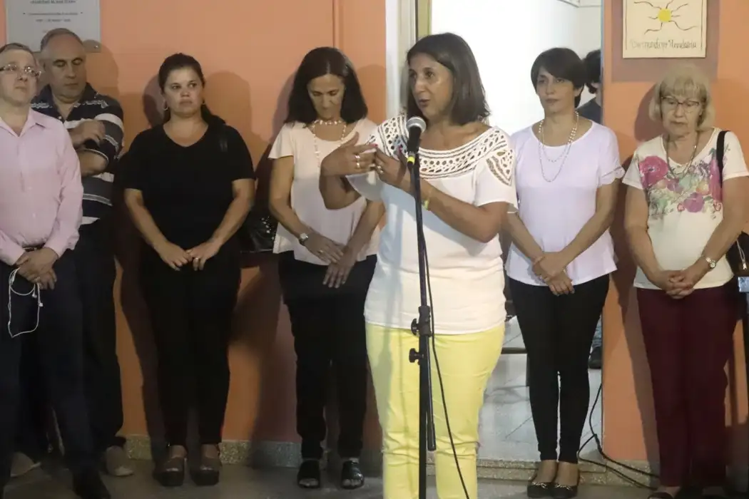 Qüesta encabezó el acto de apertura del ciclo lectivo del Liceo Municipal