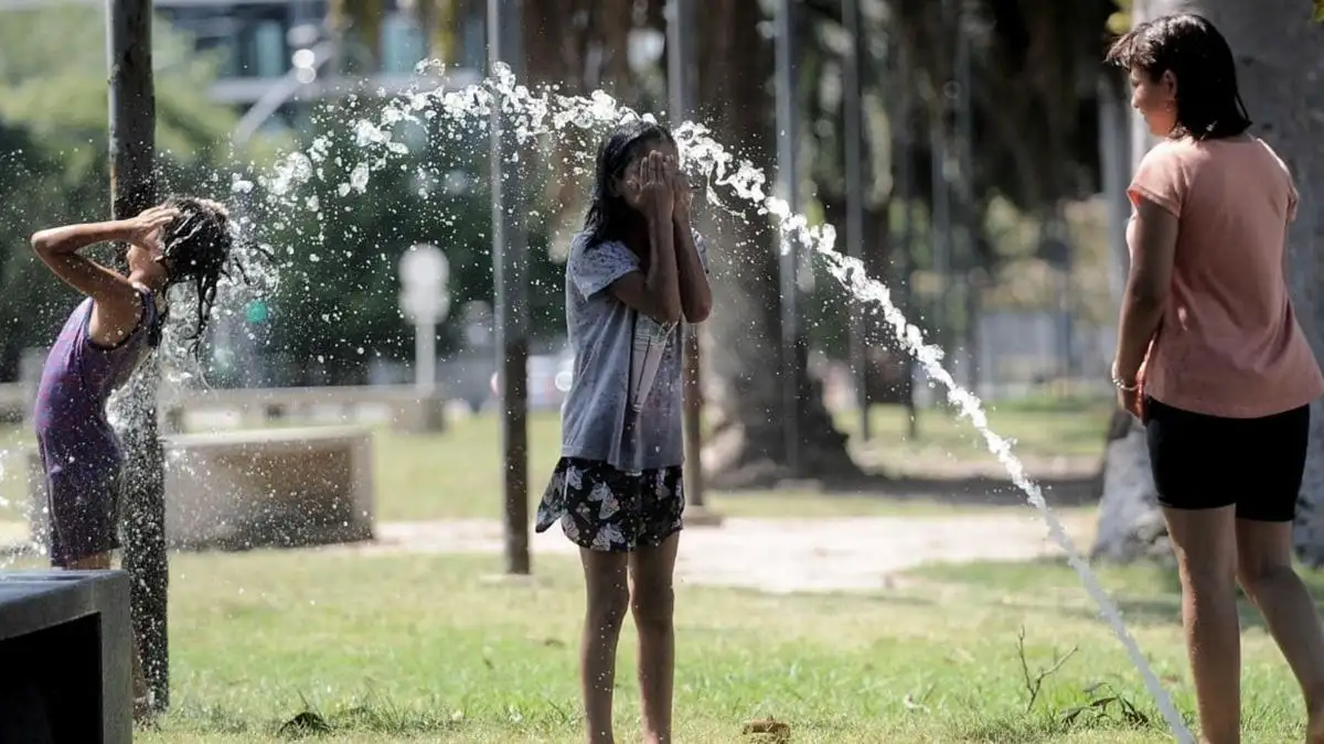 Se espera una máxima de 34 °C