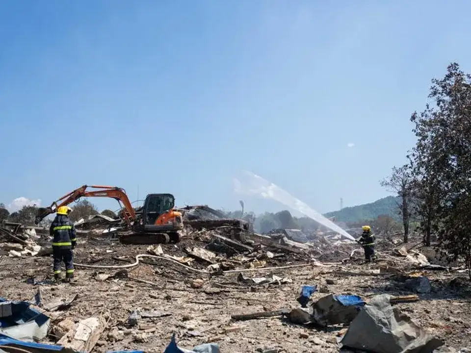 Tragedia en China: una explosión en una fábrica de fuegos artificiales dejó al menos 26 muertos