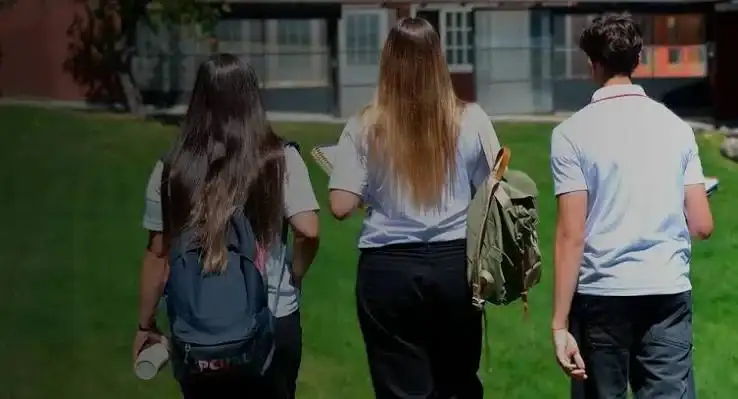 Desde Bariloche, Fundación Siglo es una institución educativa con presencia en la ciudad a través de dos sedes.