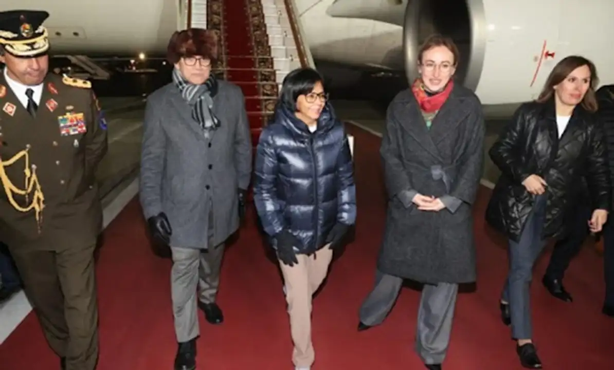 Delcy Rodríguez llegando a Moscú.