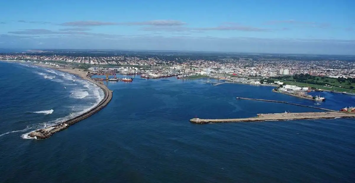 Macri escuchó reclamos y evalúa declarar en emergencia al Puerto local