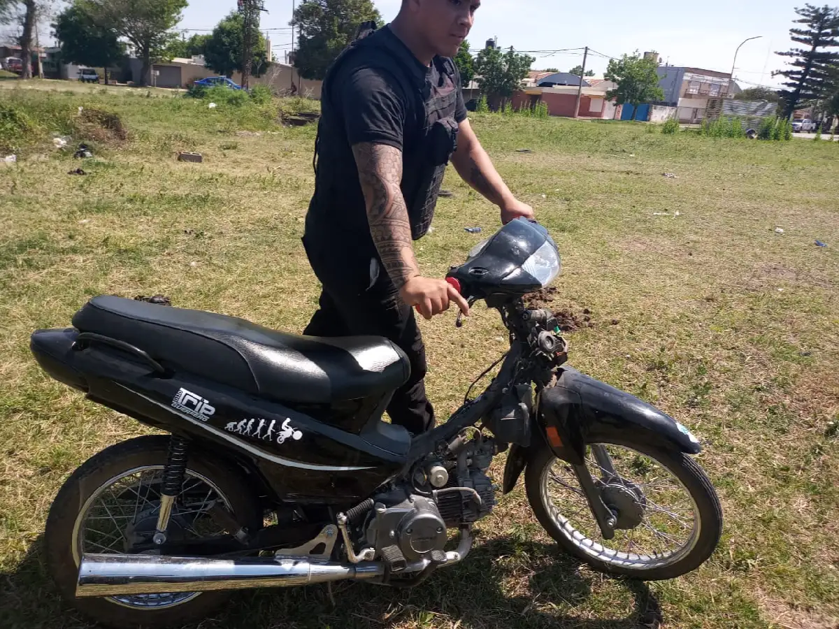 Frontera: con colaboración de policía de San Francisco recuperan moto sustraída