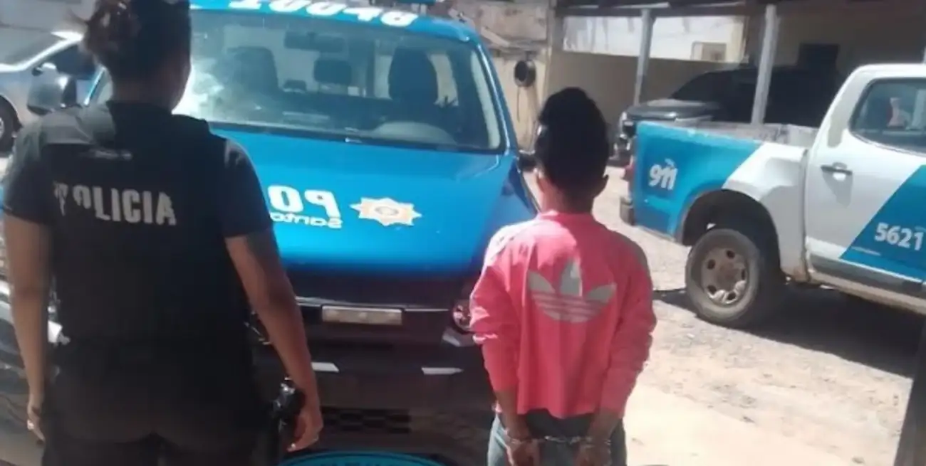 La mujer de 28 años detenida por la policía de Coronda. Crédito: Unidad Regional XV San Jerónimo.