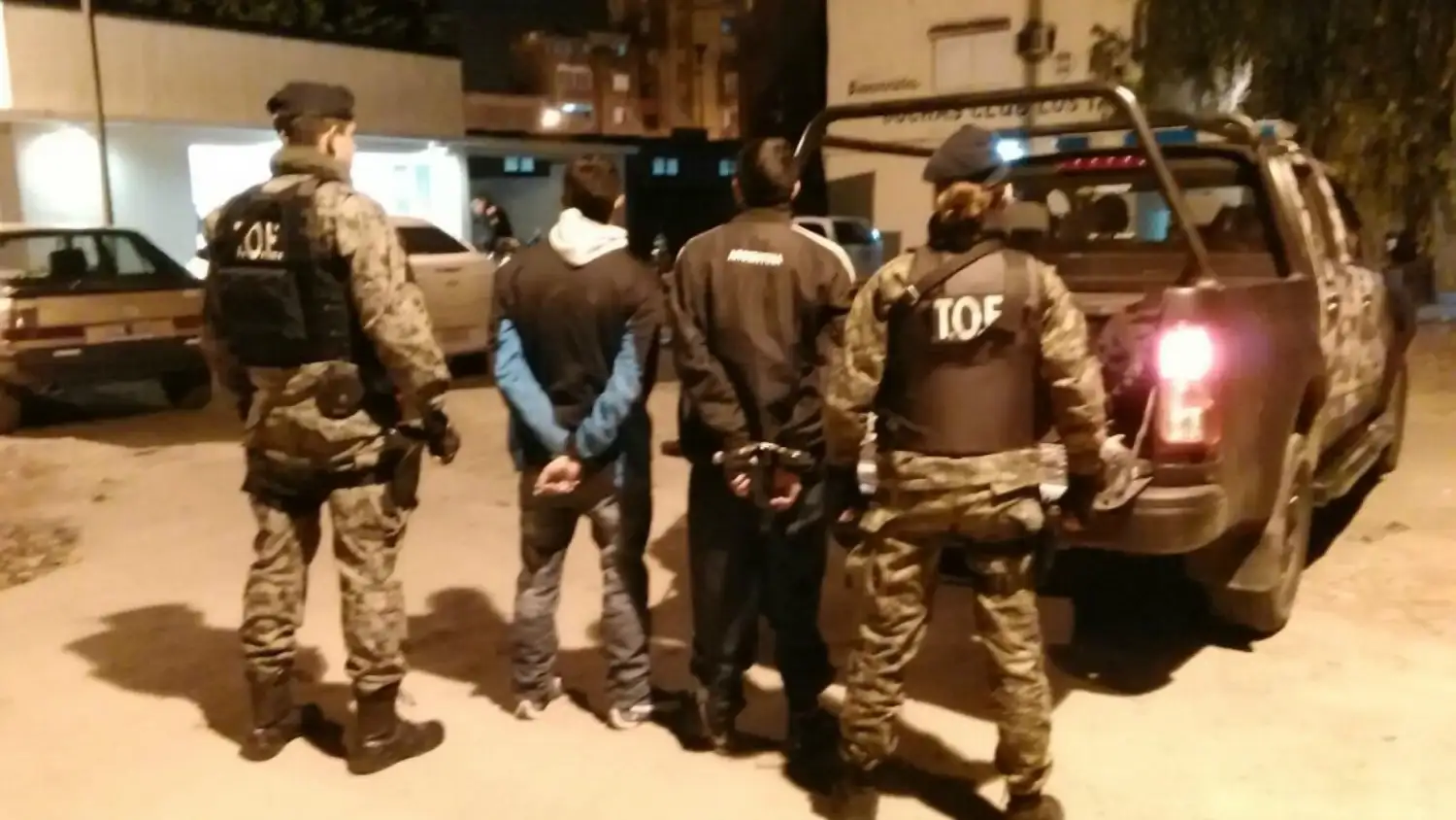 La TOE detuvo a tres personas con pedido de captura