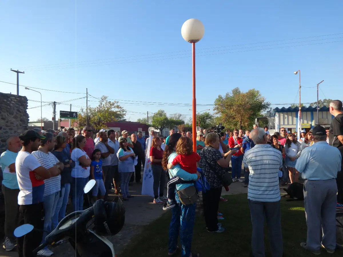 Conflicto en Sancor: en Devoto se juntaron  para defender las fuentes de trabajo 