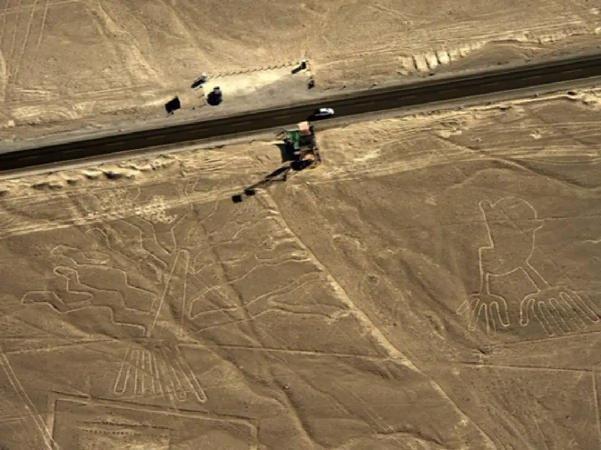 Por esquivar un peaje, dañó las milenarias Líneas de Nazca