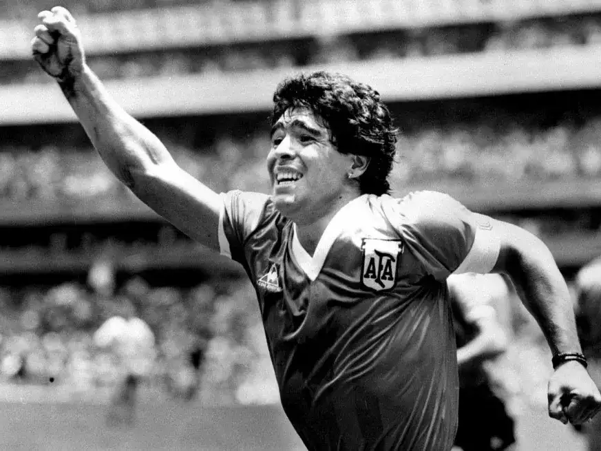 Más que un partido, es el reto de los campeones del mundo por aquella leyenda escrita por Diego. Foto: Reuters