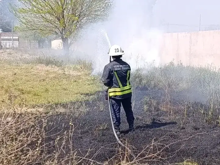 Los bomberos lograron sofocar las llamas.