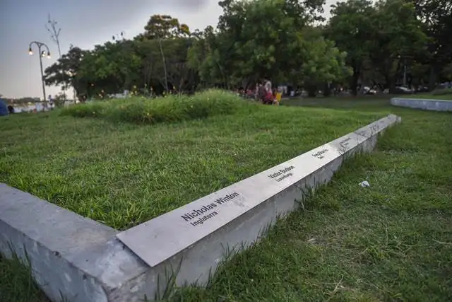 El Paseo Costanera se suma a la conmemoración en memoria de las víctimas del Holocausto