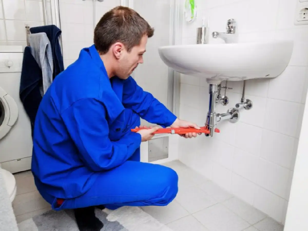 Dictan curso de Instalación sanitaria de agua   
