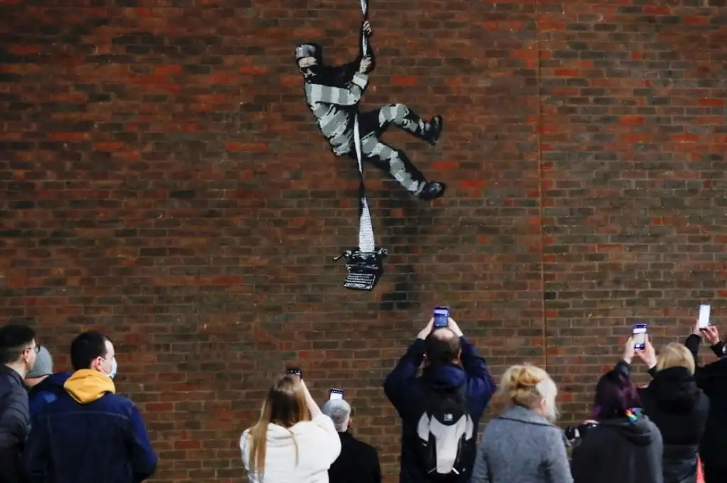 Banksy recauda dinero para que la prisión donde estuvo Oscar Wilde sea un centro de arte