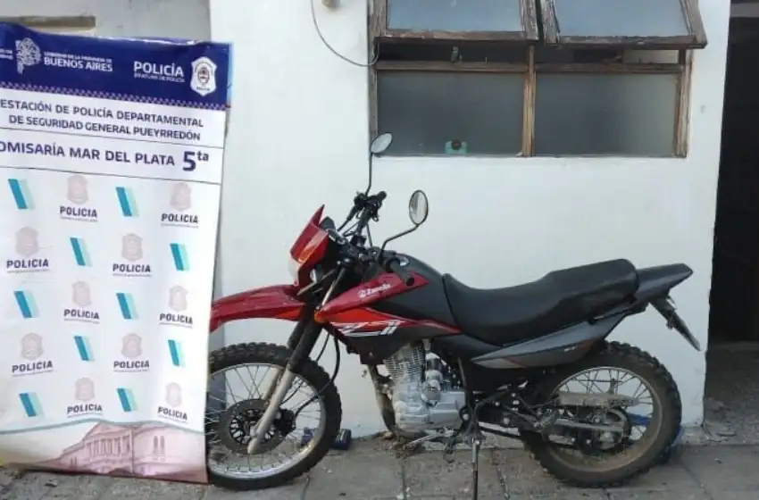Menor de 14 años manejaba una moto robada hace un día