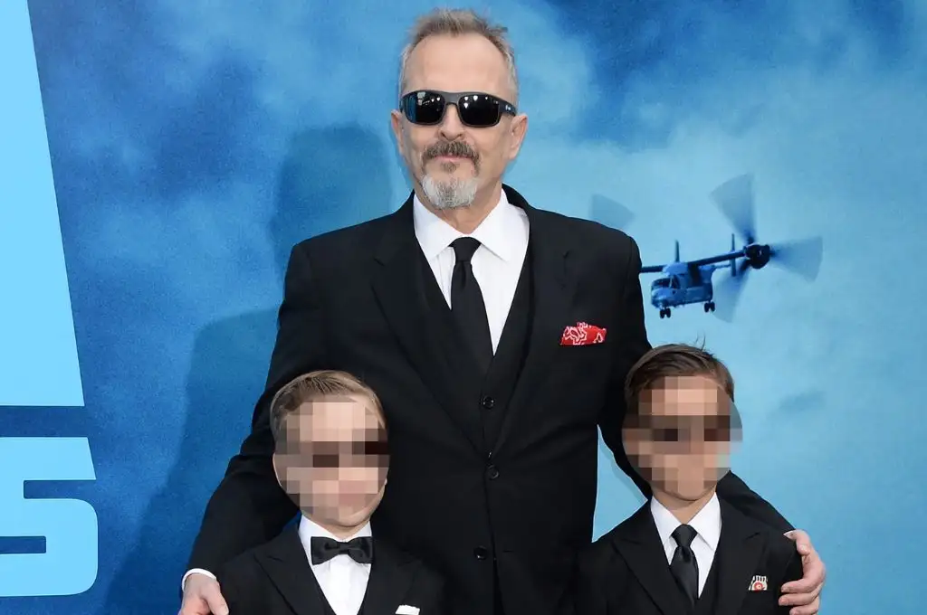 La justicia falló a favor de Miguel Bosé y rechazó declarar su paternidad sobre los hijos biológicos de su ex, Nacho Palau