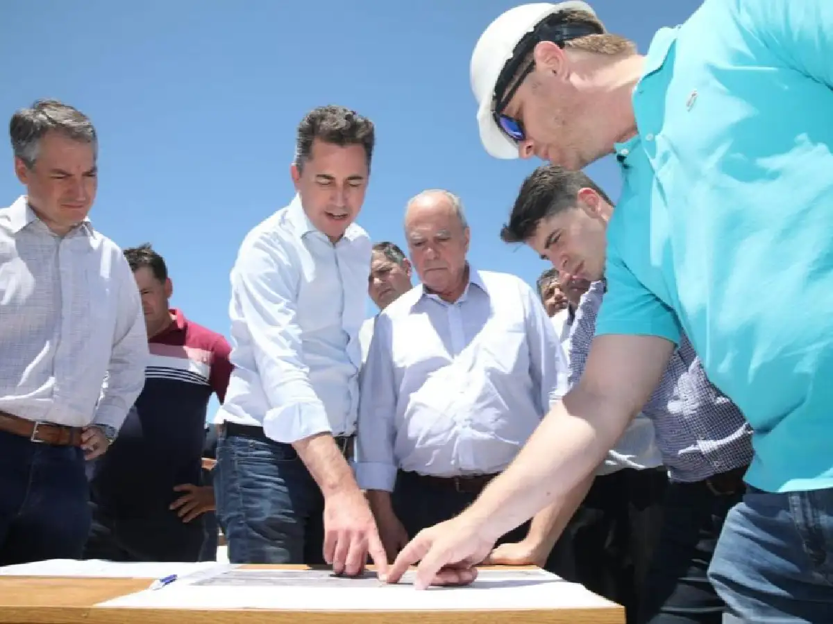 Manuel Calvo recorrió la obra que unirá La Para y Toro Pujio
