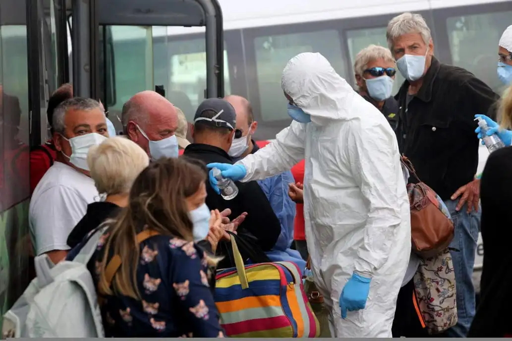 Covid- 19: confirman 32 muertes y 2146 nuevos casos en las últimas 24 horas