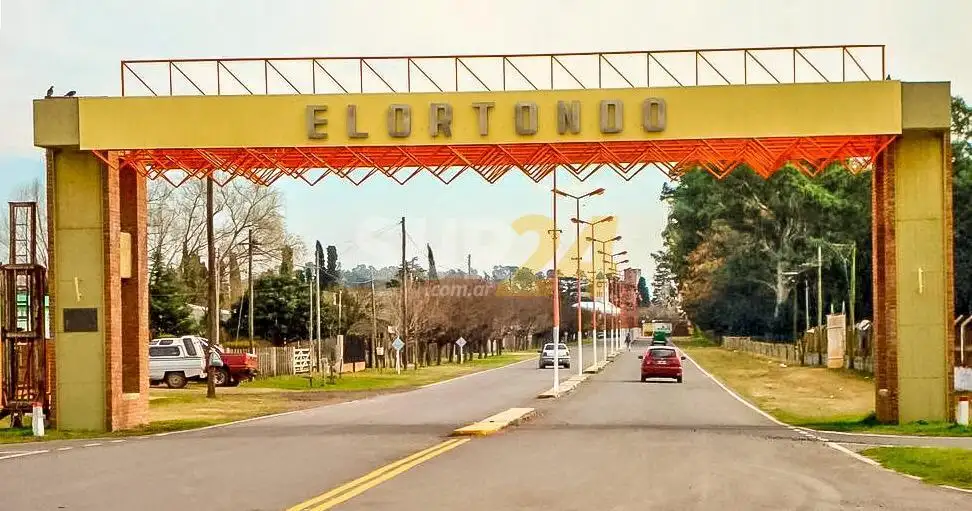 Elortondo: un hombre terminó hospitalizado tras recibir un ladrillazo en la cabeza