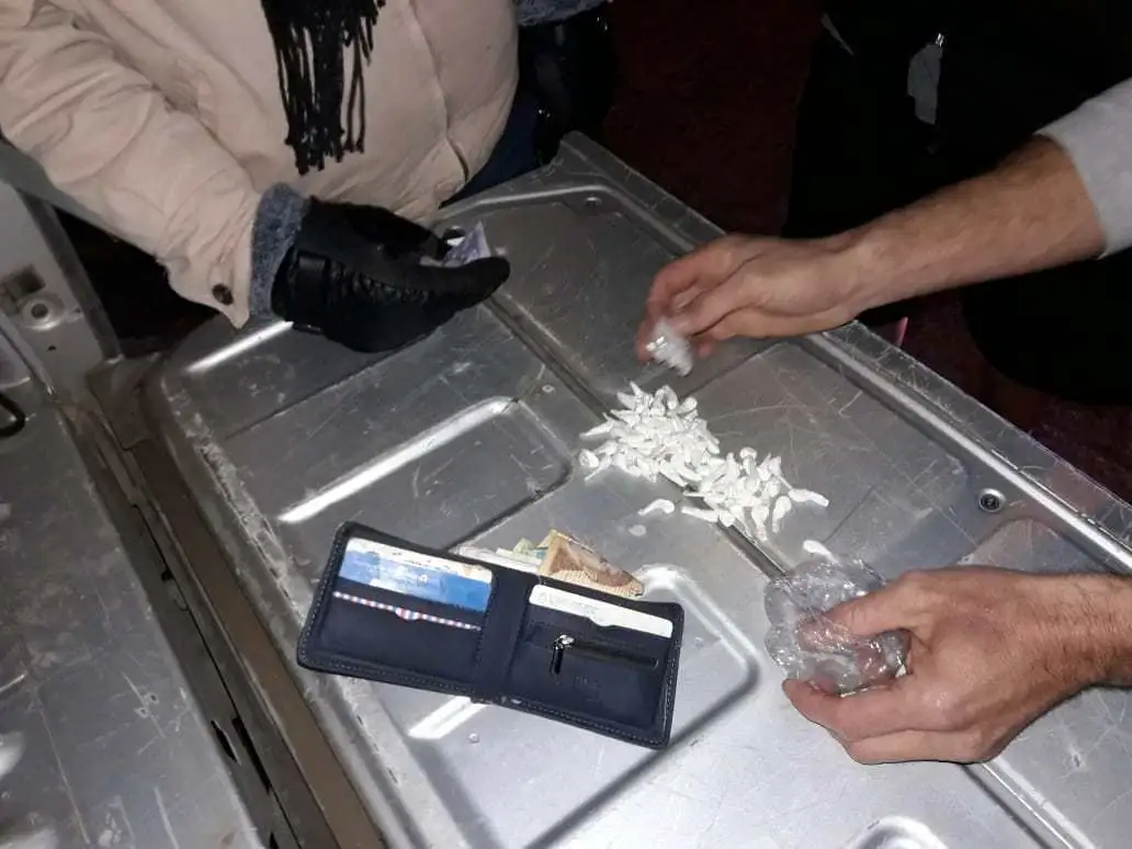 San Lorenzo: viajaba con dos niños y 60 envoltorios de cocaína