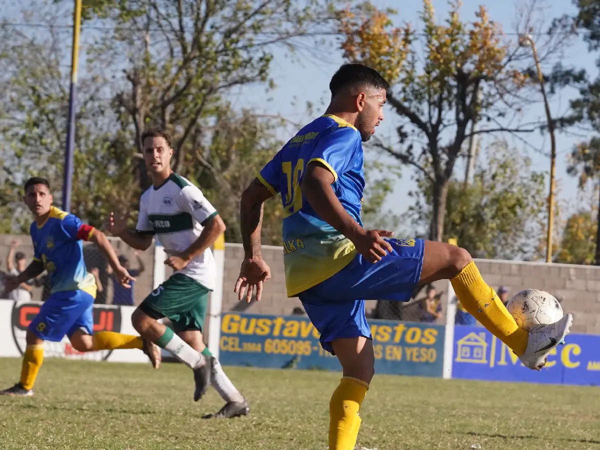 Los de acá salen a la cancha