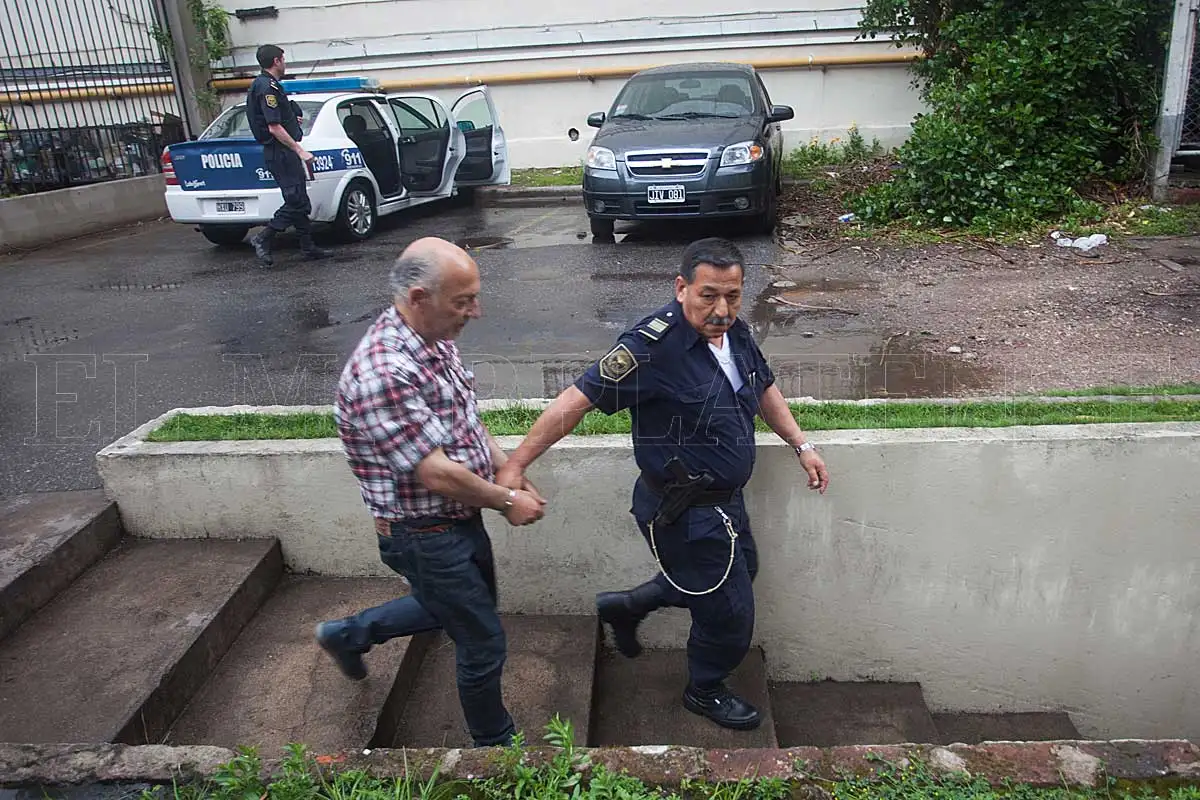 "Ahora Viglione disfrutará de los dólares que no devolvió a sus víctimas"
