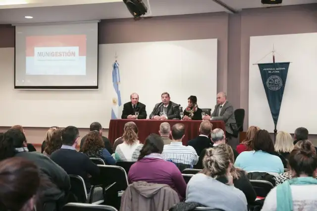 La UNL y UNR renuevan el convenio Munigestión con gobiernos locales
