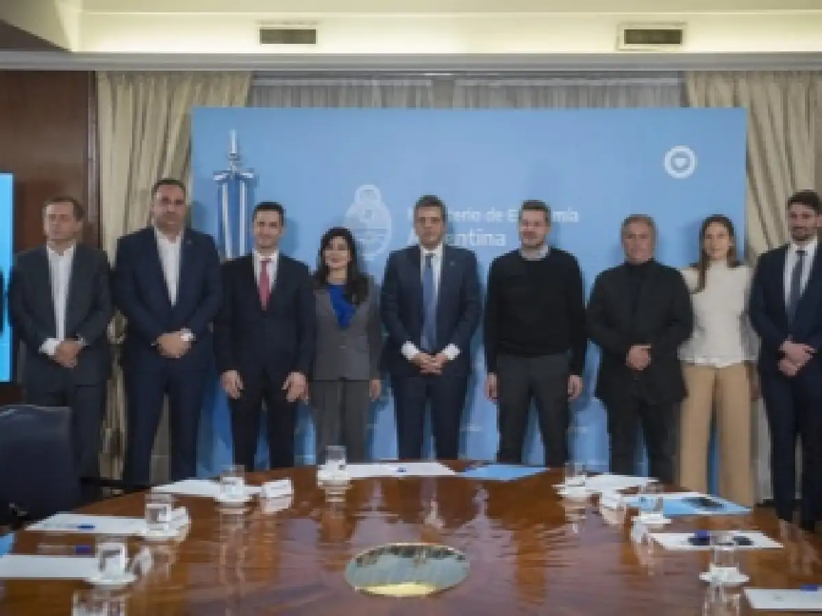 Massa y Lammens acordaron precios con las cámaras prestadoras para lanzar el PreViaje